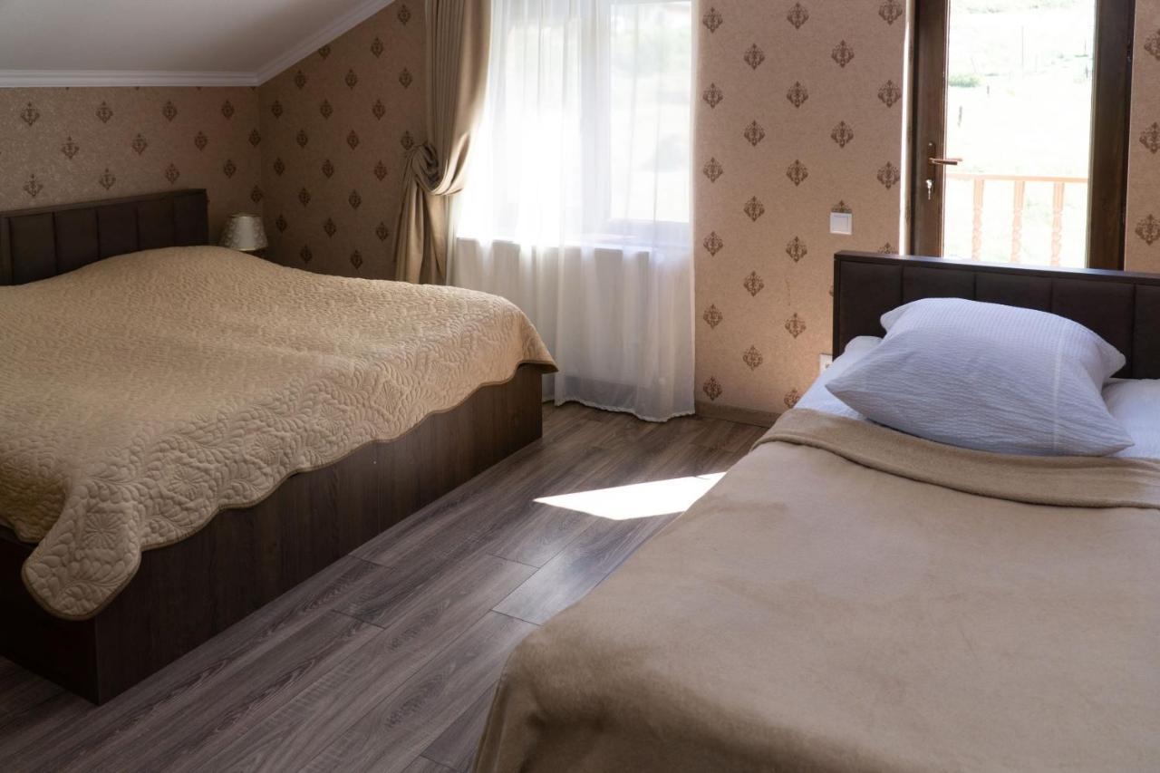 Hotel Diamond Kazbegi ภายนอก รูปภาพ